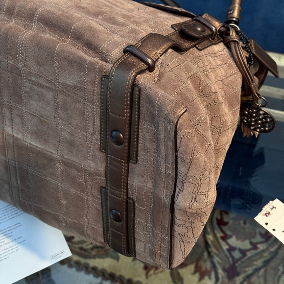 Coach Limited Edition Hamptons Taupe Suede Shoulder Bag - Picture 9 of 11